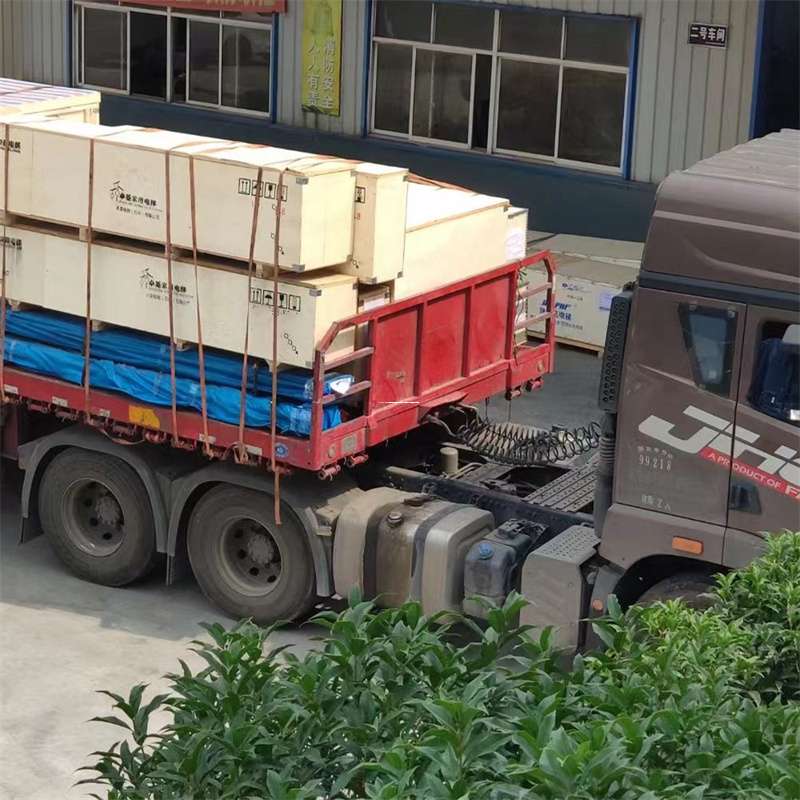 宜都至新疆阿勒泰福海县物流专线，一站式服务，让您的货物畅行无忧